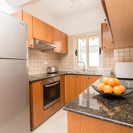 ヴィラ Sleeps 6 With Pool And Air Con